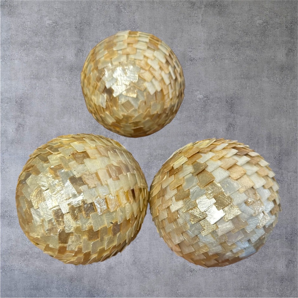 HTF Pier 1 Decorative Spheres Home 4" Gold New Set of 3 Capiz Shell Mosaic Orbs - Picture 4 of 5